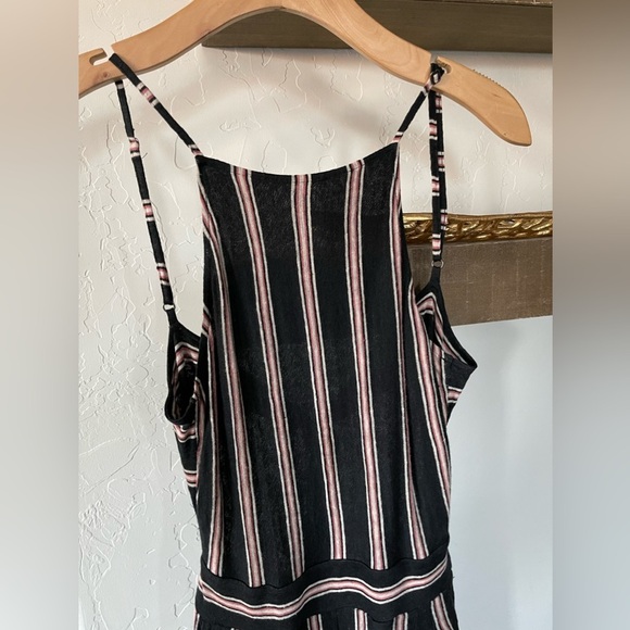 Joie Briselle Linen Jumpsuit, Vertical Stripes, Wide Leg & Exposed Back—Size XS• - Picture 5 of 16